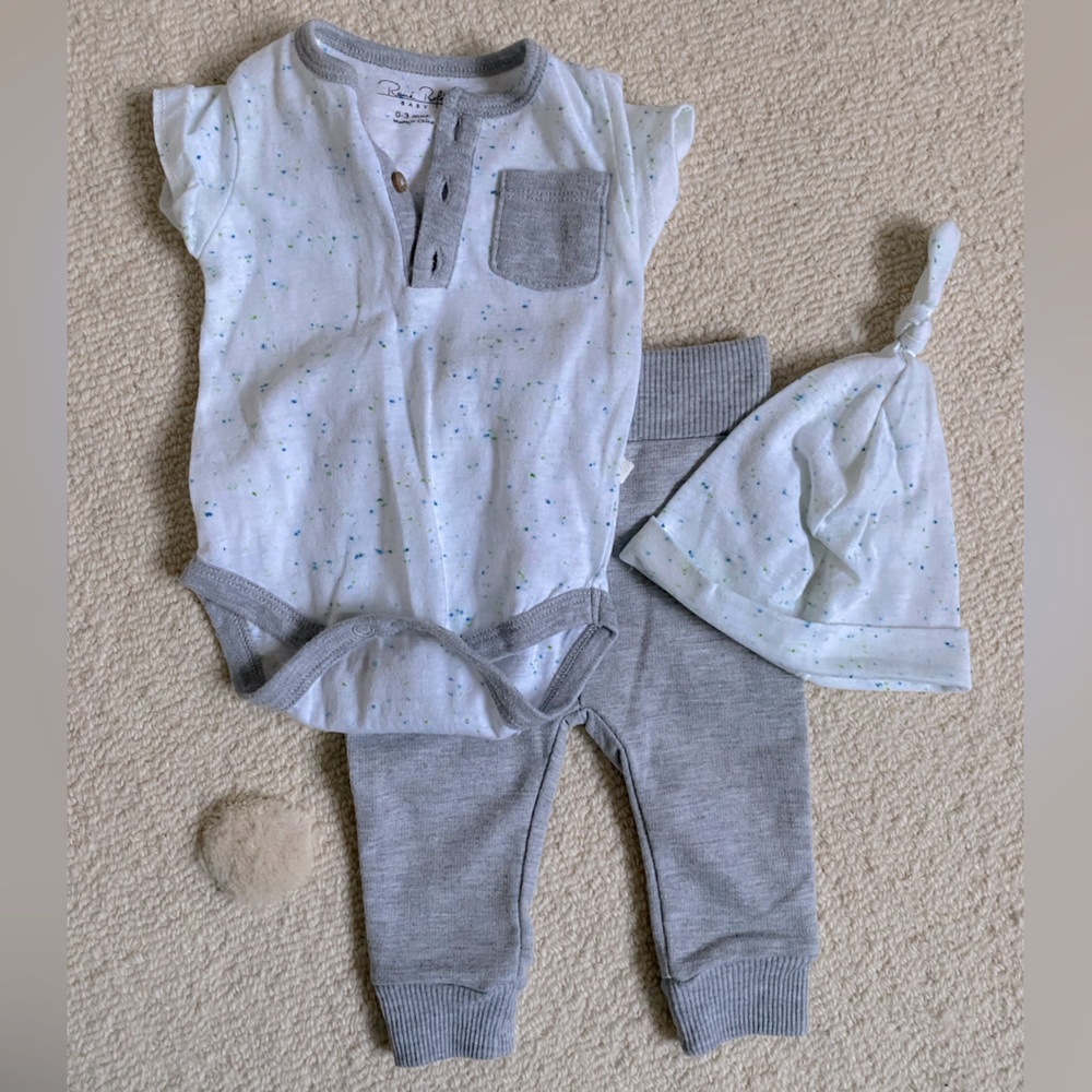 Rene Rofe baby 3-piece outfit 0-3months EUC